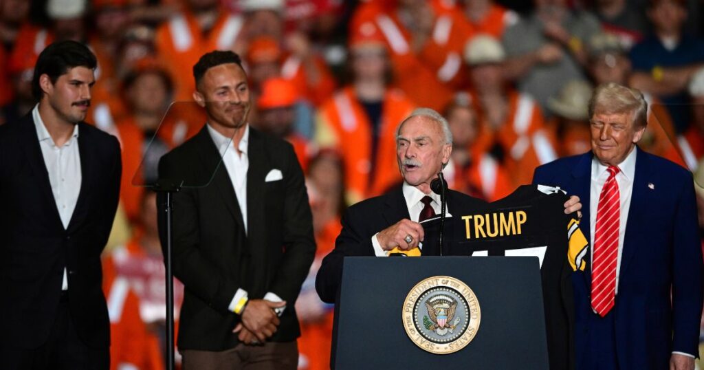 Liberal Fans Couldn’t Handle Steelers QB Appearing at Trump Rally, Team’s Response Was Brilliant…