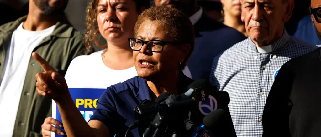 ‘Donate $5, City Turns It Into $35’: Karen Bass Promotes 6‑to‑1 Match as Op‑Ed Warns California Could Take It Statewide